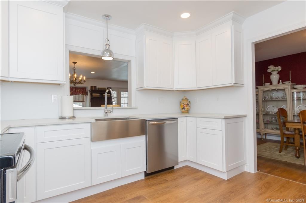 201 Edgewood Road Fairfield CT 06825