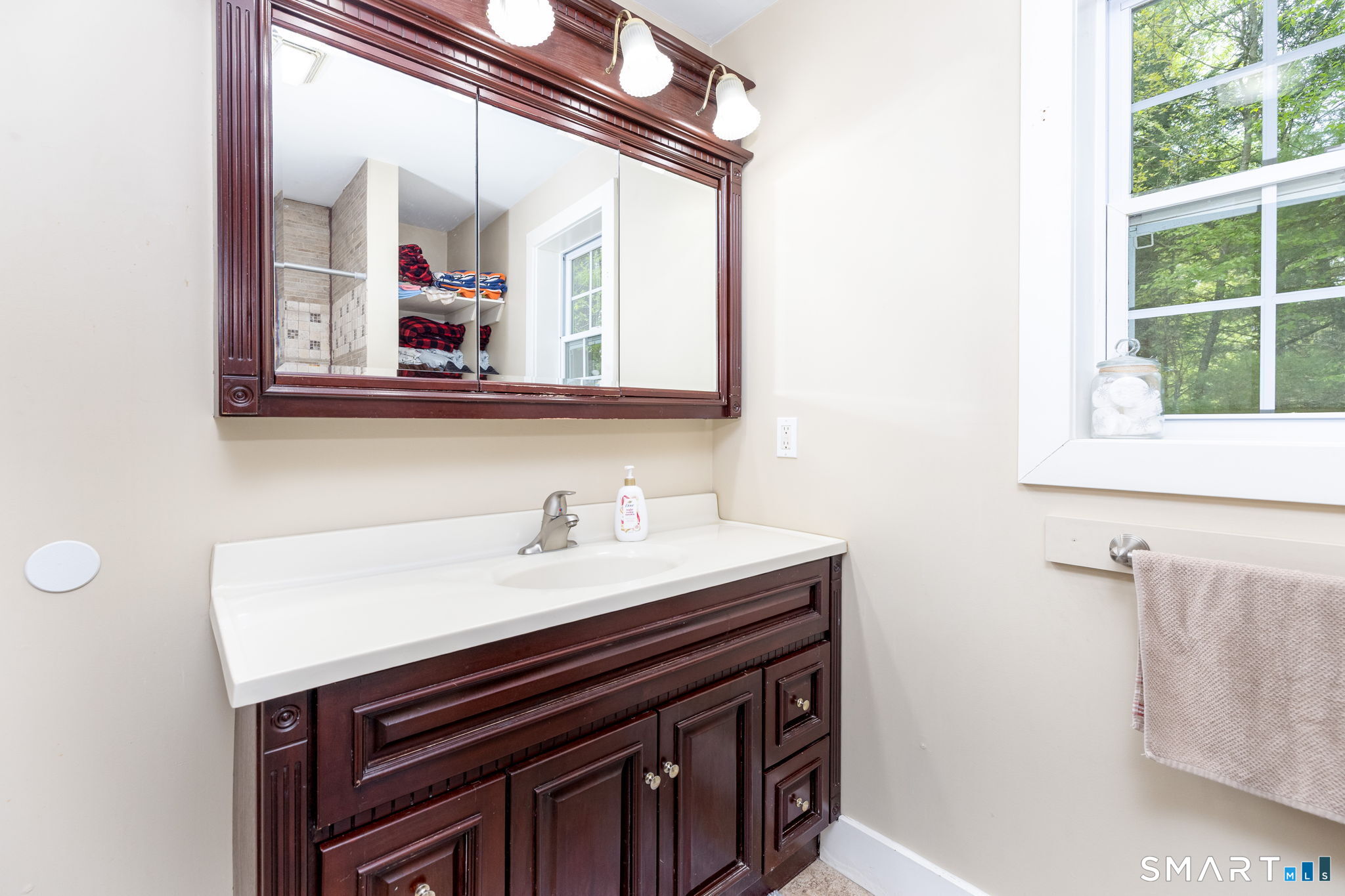 29 Old Simsbury Road Granby CT 06035