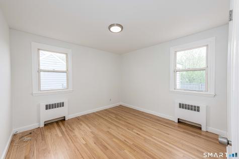 520 Goldenrod Avenue Bridgeport CT 06606