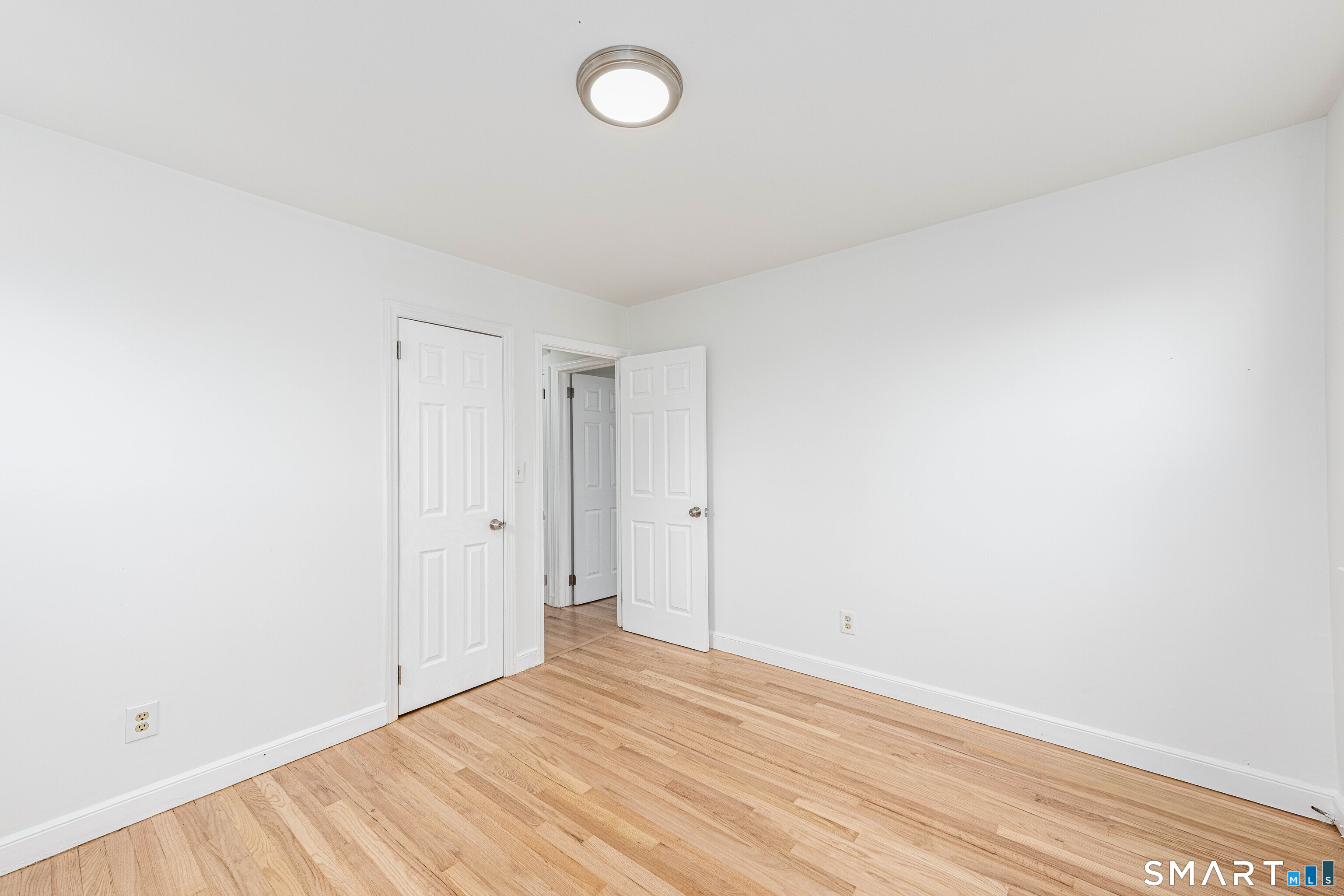 520 Goldenrod Avenue Bridgeport CT 06606