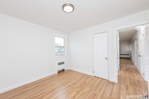 520 Goldenrod Avenue Bridgeport CT 06606