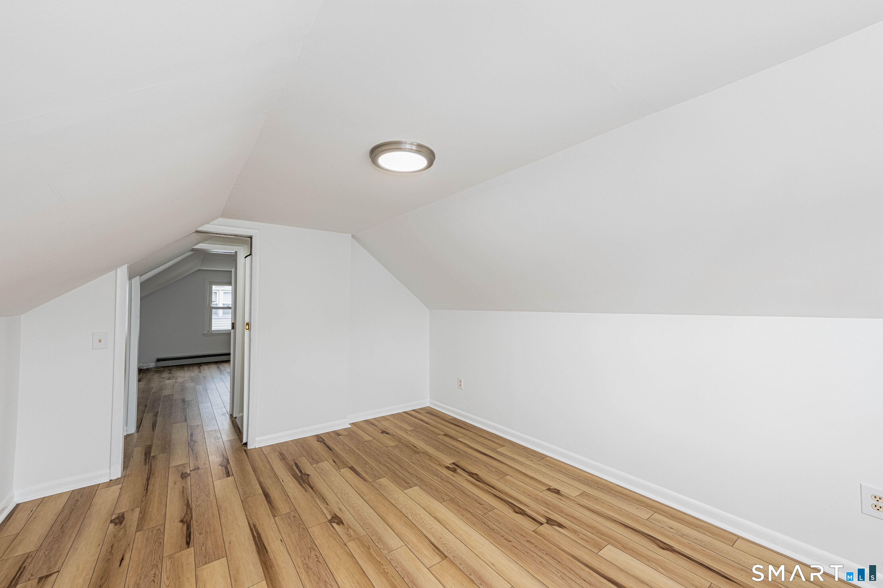 520 Goldenrod Avenue Bridgeport CT 06606