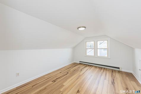 520 Goldenrod Avenue Bridgeport CT 06606