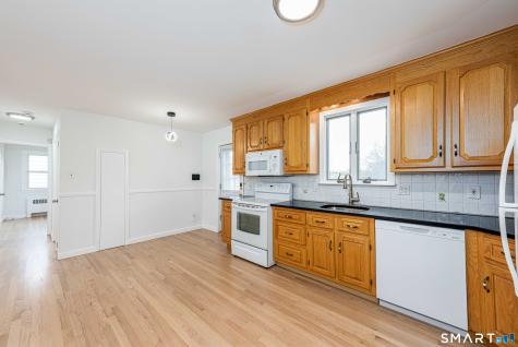 520 Goldenrod Avenue Bridgeport CT 06606