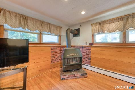 1128 Poqunock Avenue Windsor CT 06095