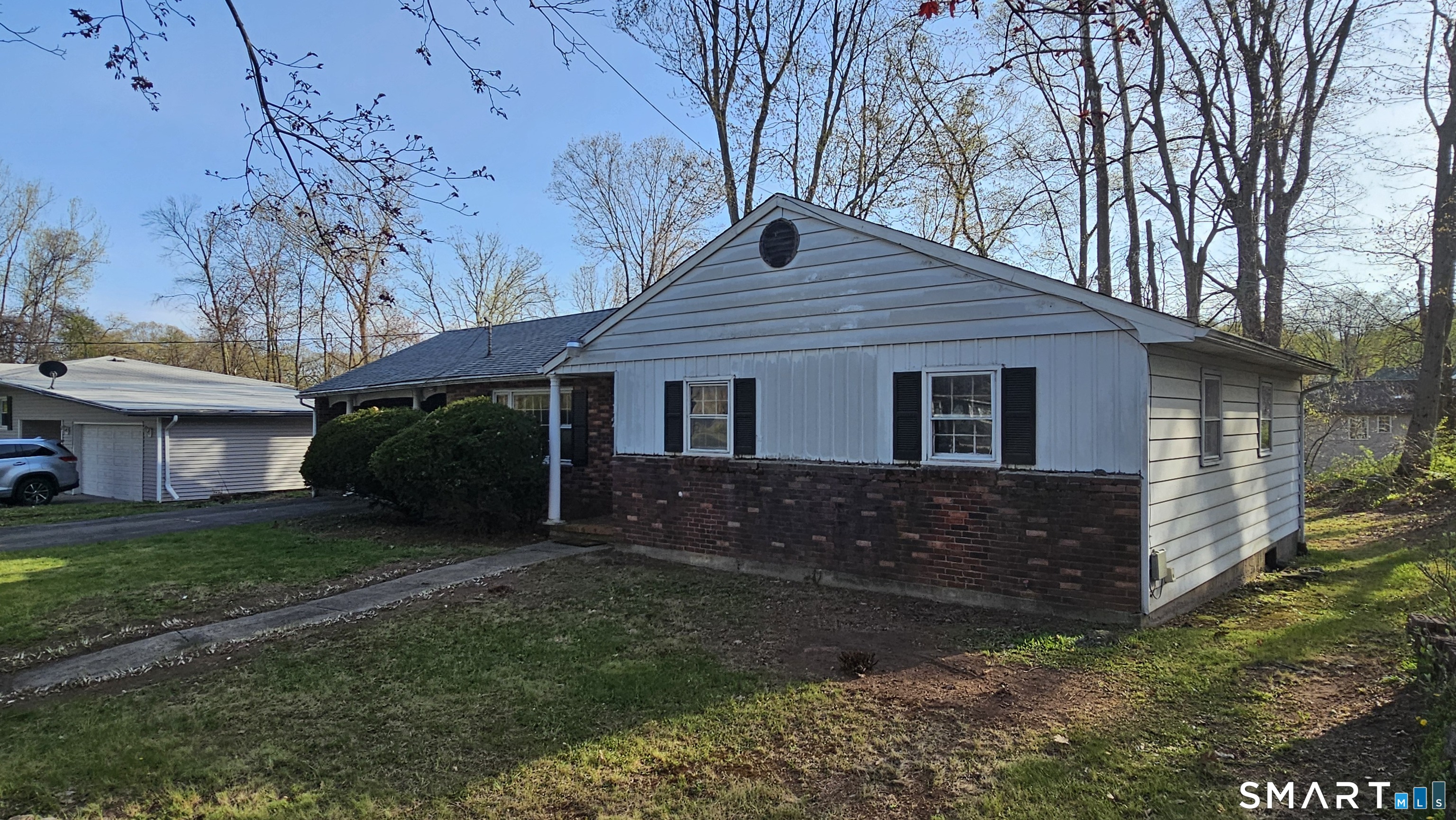 12 Collins Drive West Haven CT 06516