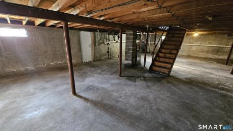12 Collins Drive West Haven CT 06516