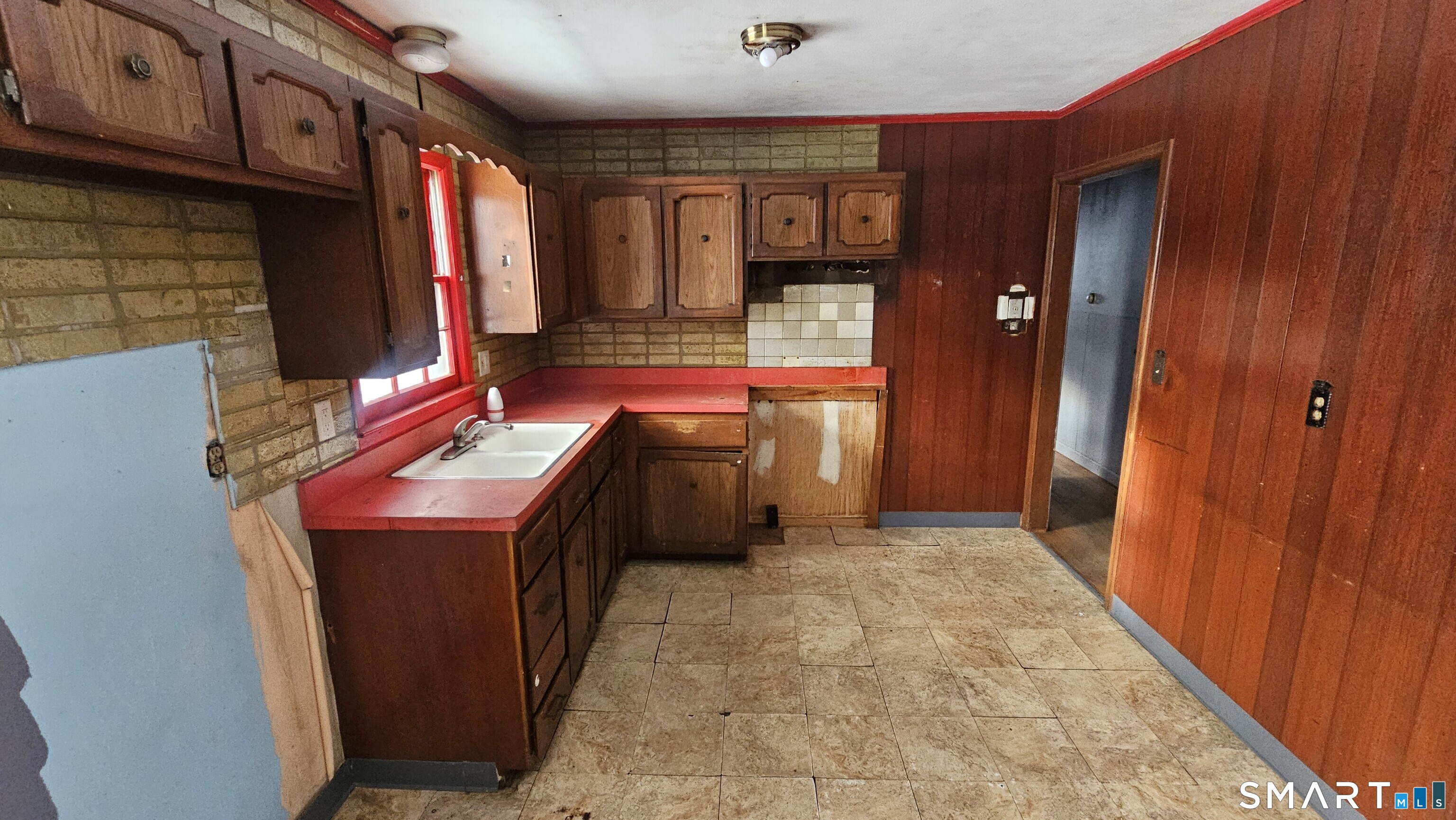 12 Collins Drive West Haven CT 06516