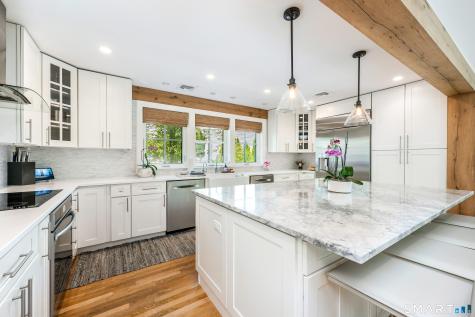 21 Fairfield Avenue Darien CT 06820