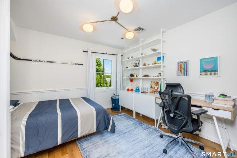 21 Fairfield Avenue Darien CT 06820