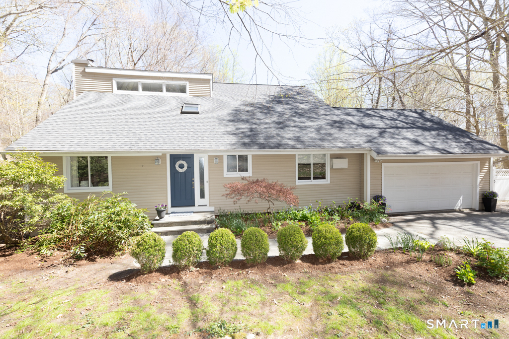 7 Mitchel Terrace Essex CT 06442