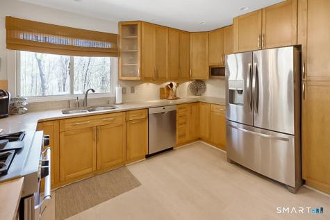 7 Mitchel Terrace Essex CT 06442