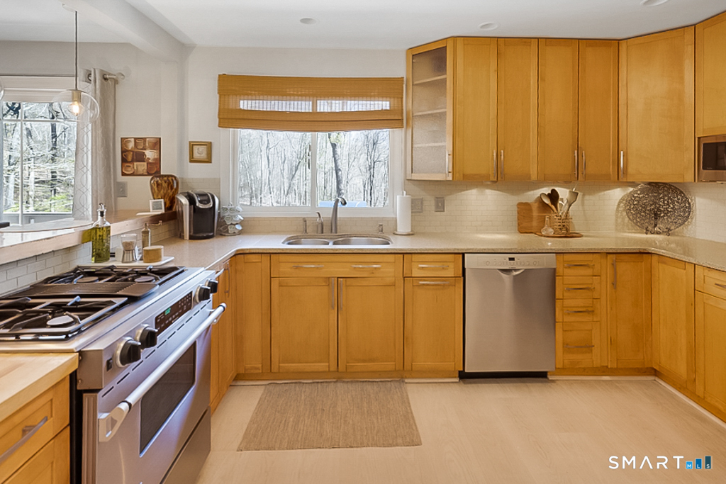 7 Mitchel Terrace Essex CT 06442
