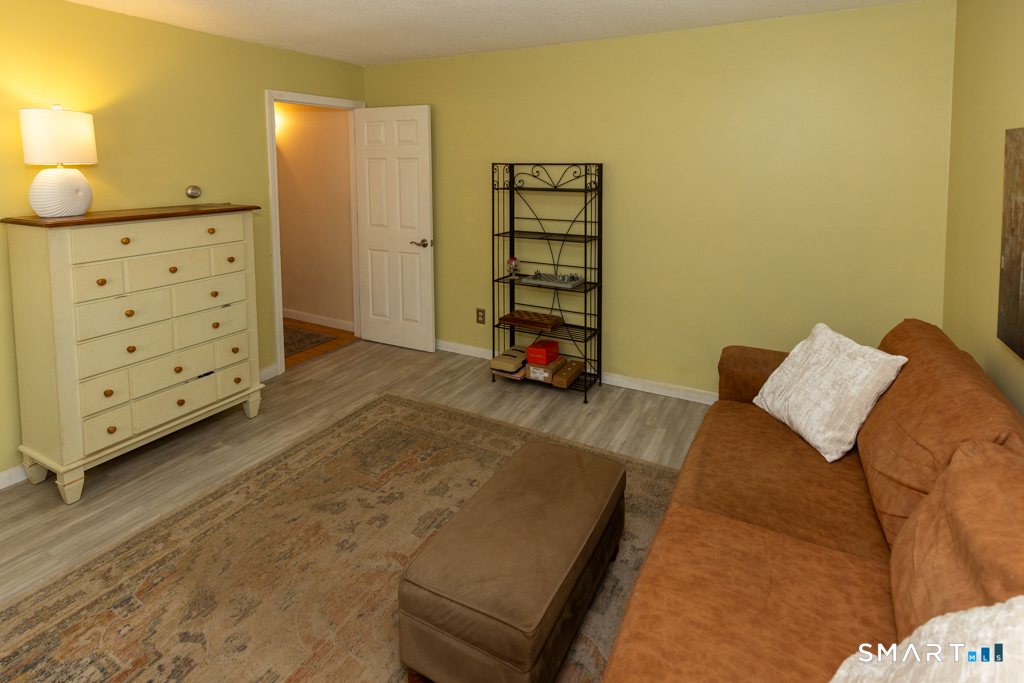 7 Mitchel Terrace Essex CT 06442