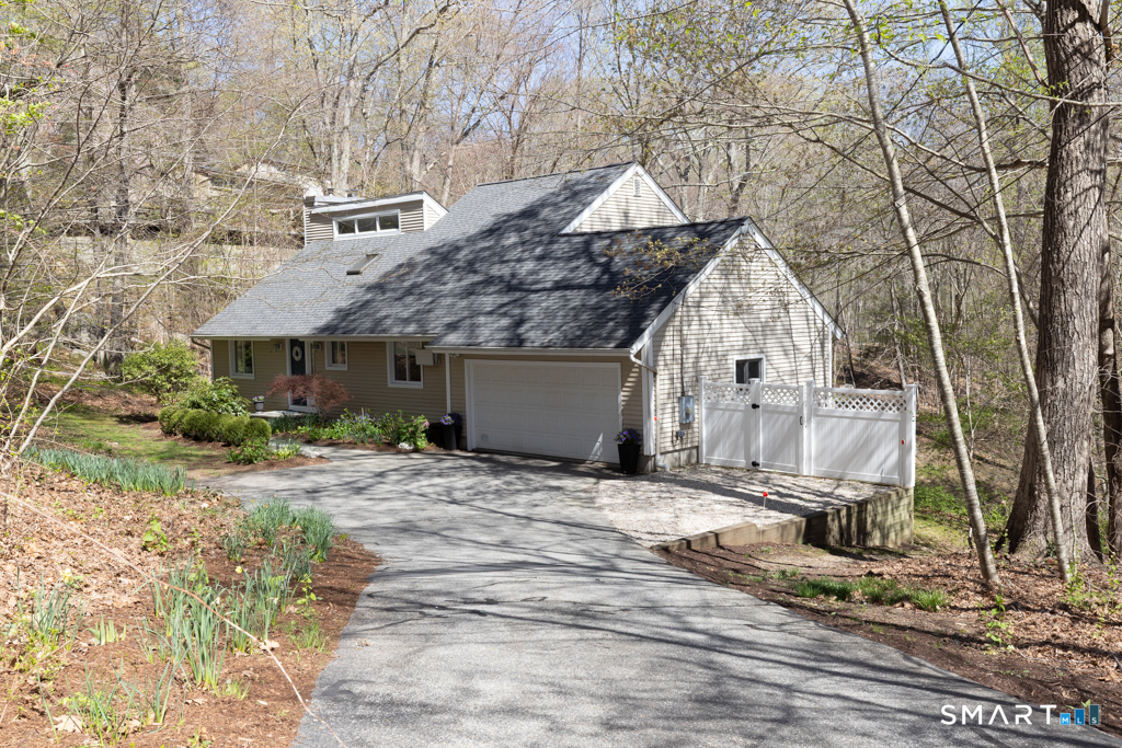 7 Mitchel Terrace Essex CT 06442