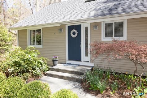 7 Mitchel Terrace Essex CT 06442