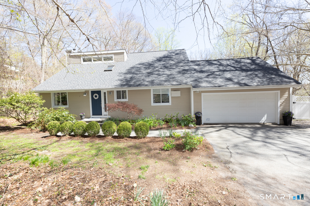 7 Mitchel Terrace Essex CT 06442