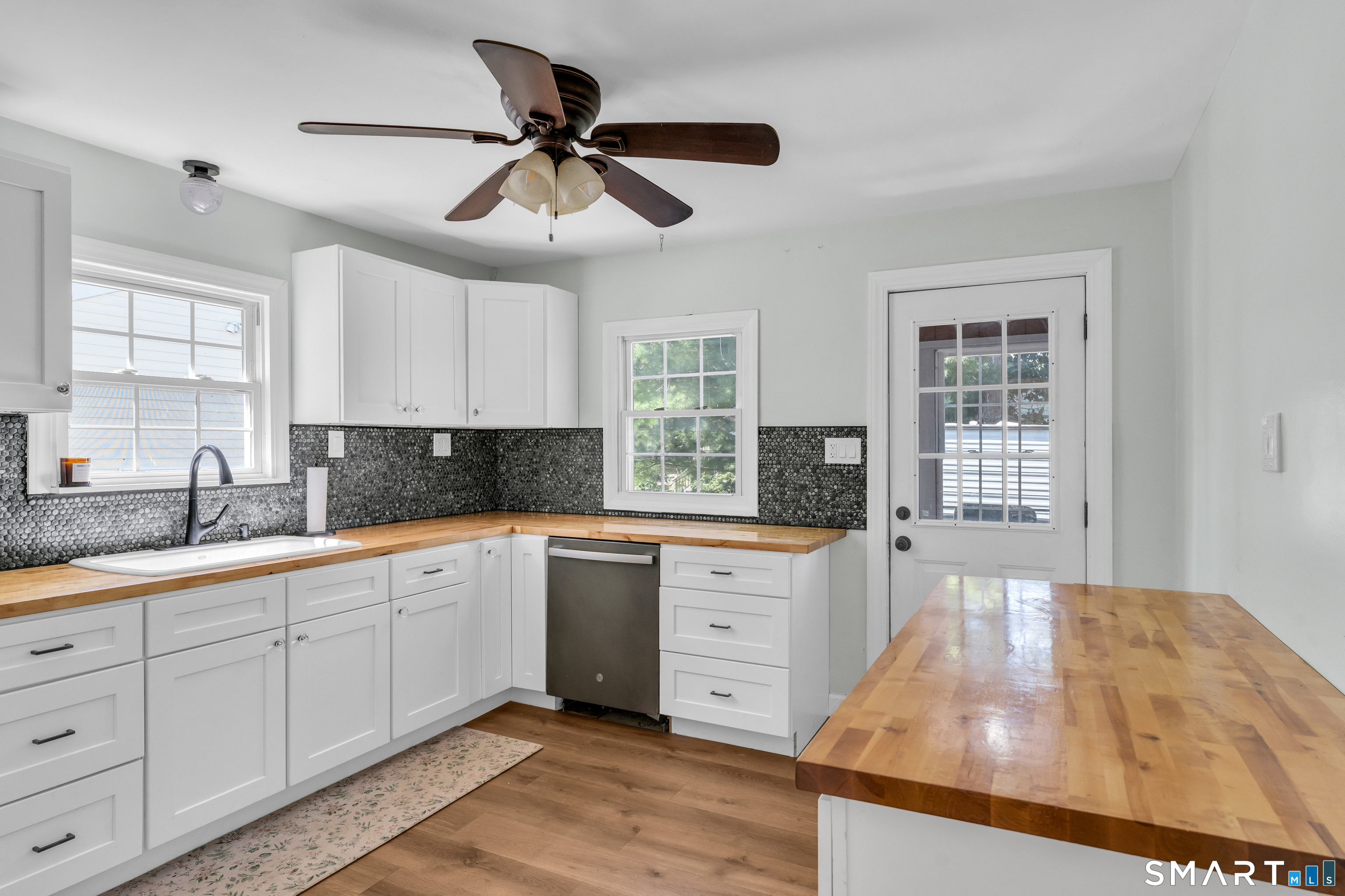 206 Alps Road Branford CT 06405