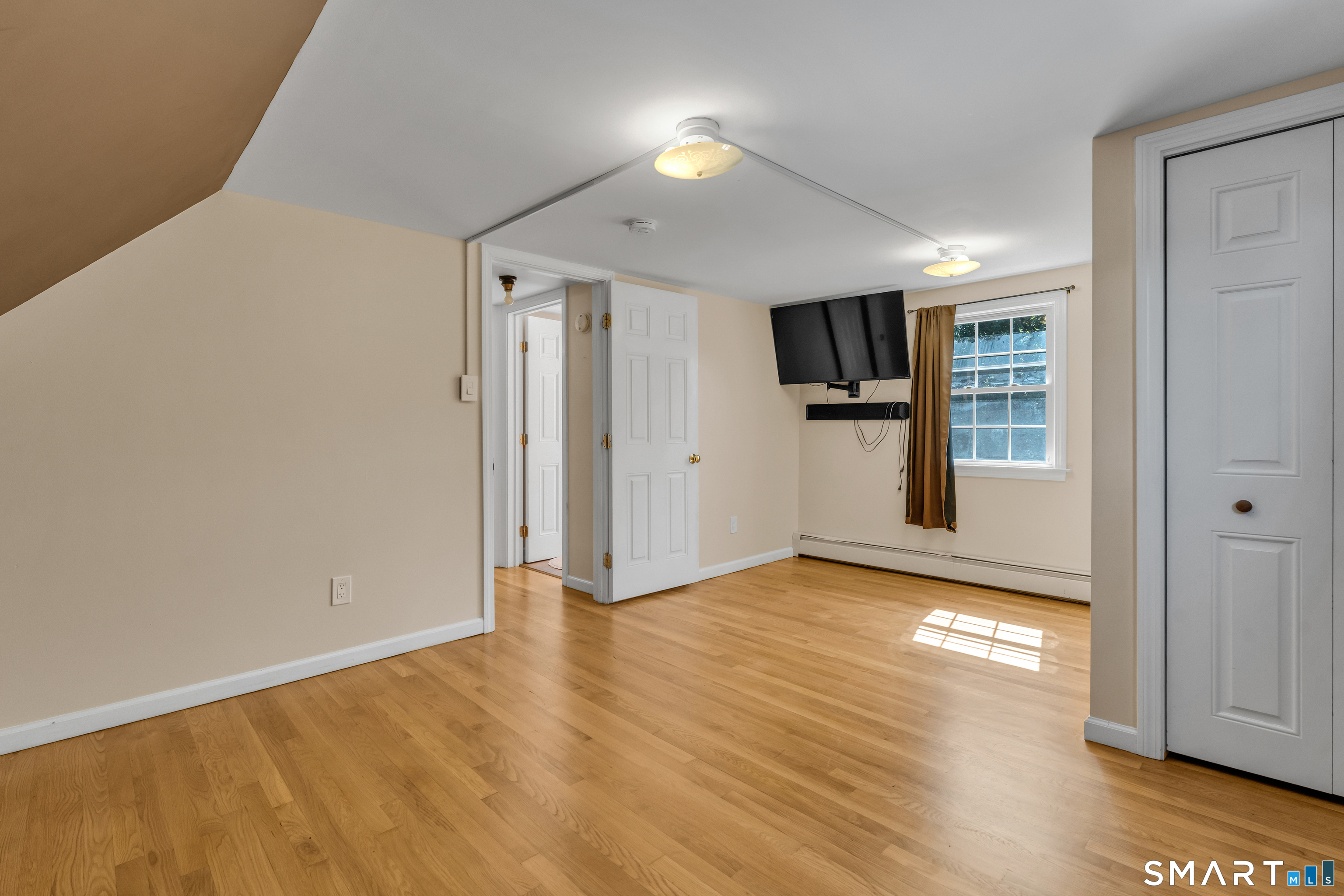 206 Alps Road Branford CT 06405