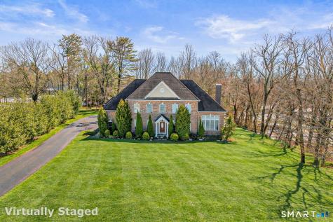 15 Squire Court Trumbull CT 06611