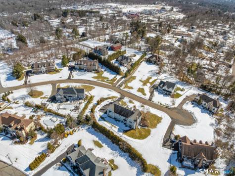 15 Squire Court Trumbull CT 06611