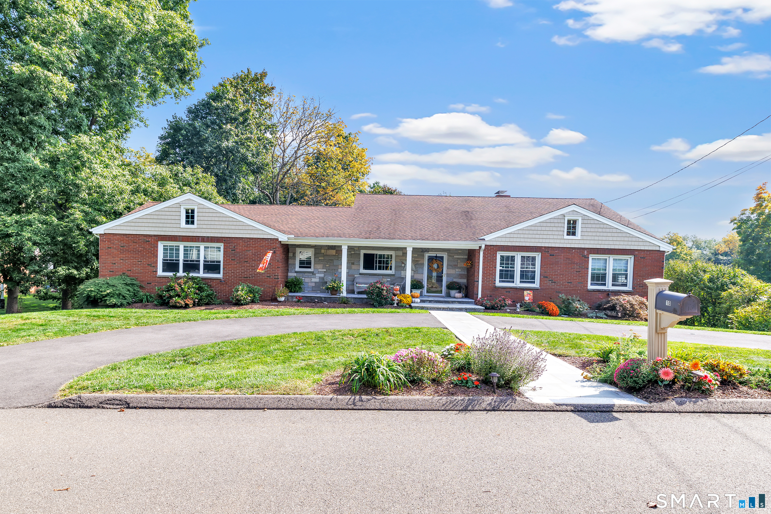10 Merrill Road Trumbull CT 06611