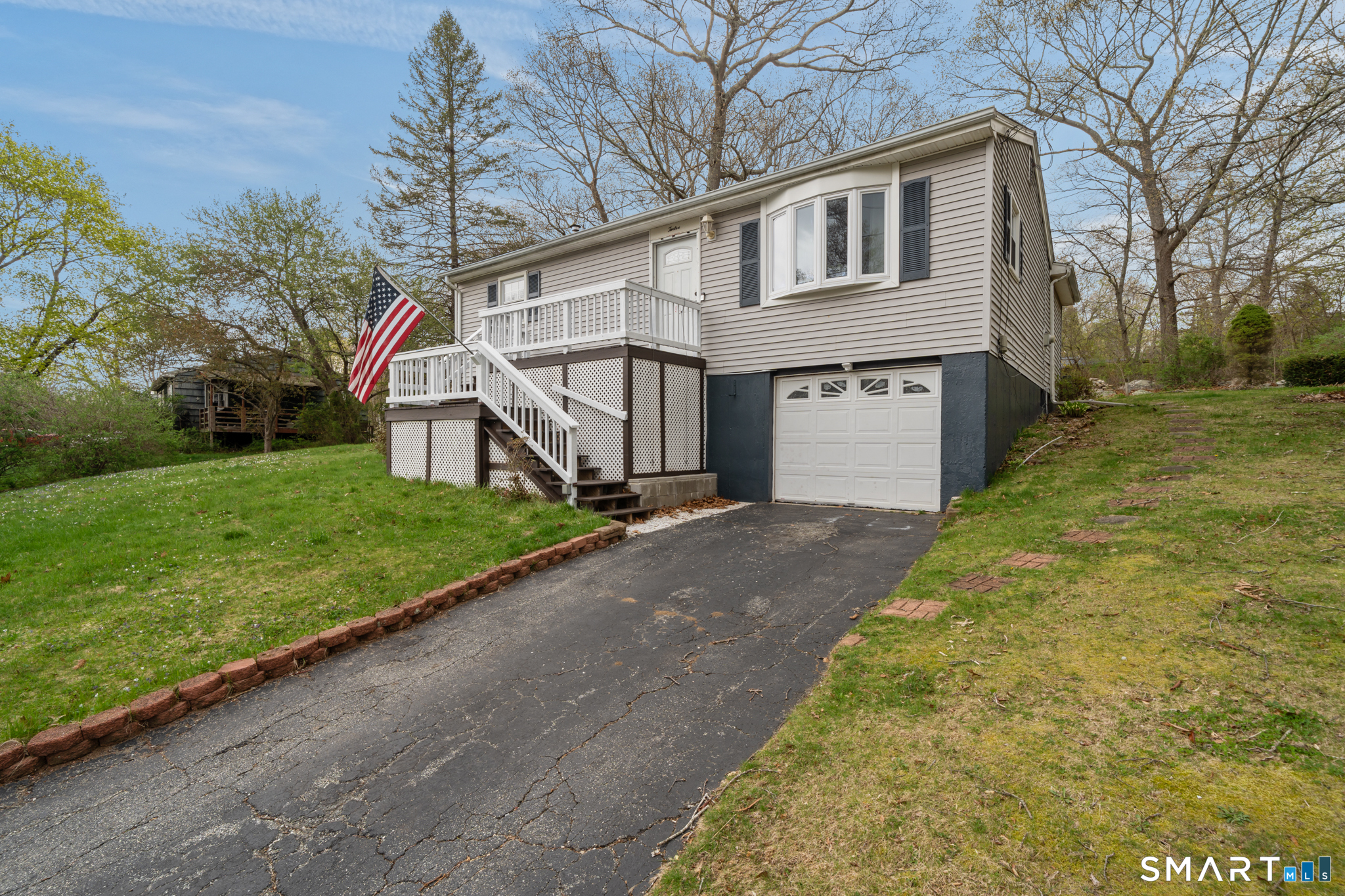 12 Lake Street Ledyard CT 06339