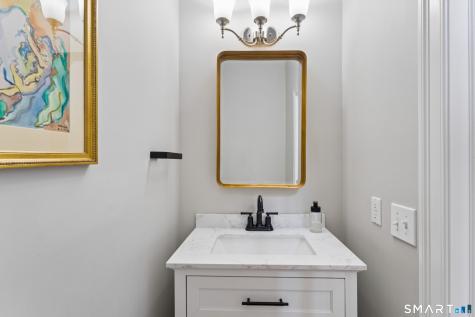 10 Pearl Street Newtown CT 06482