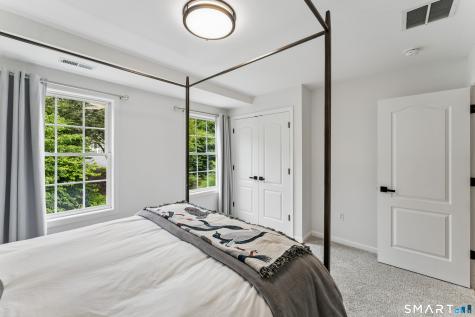 10 Pearl Street Newtown CT 06482