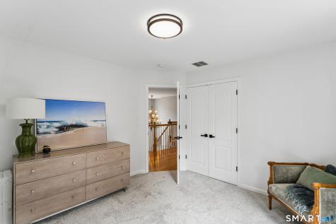 10 Pearl Street Newtown CT 06482