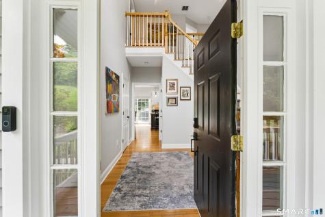 10 Pearl Street Newtown CT 06482