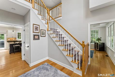 10 Pearl Street Newtown CT 06482