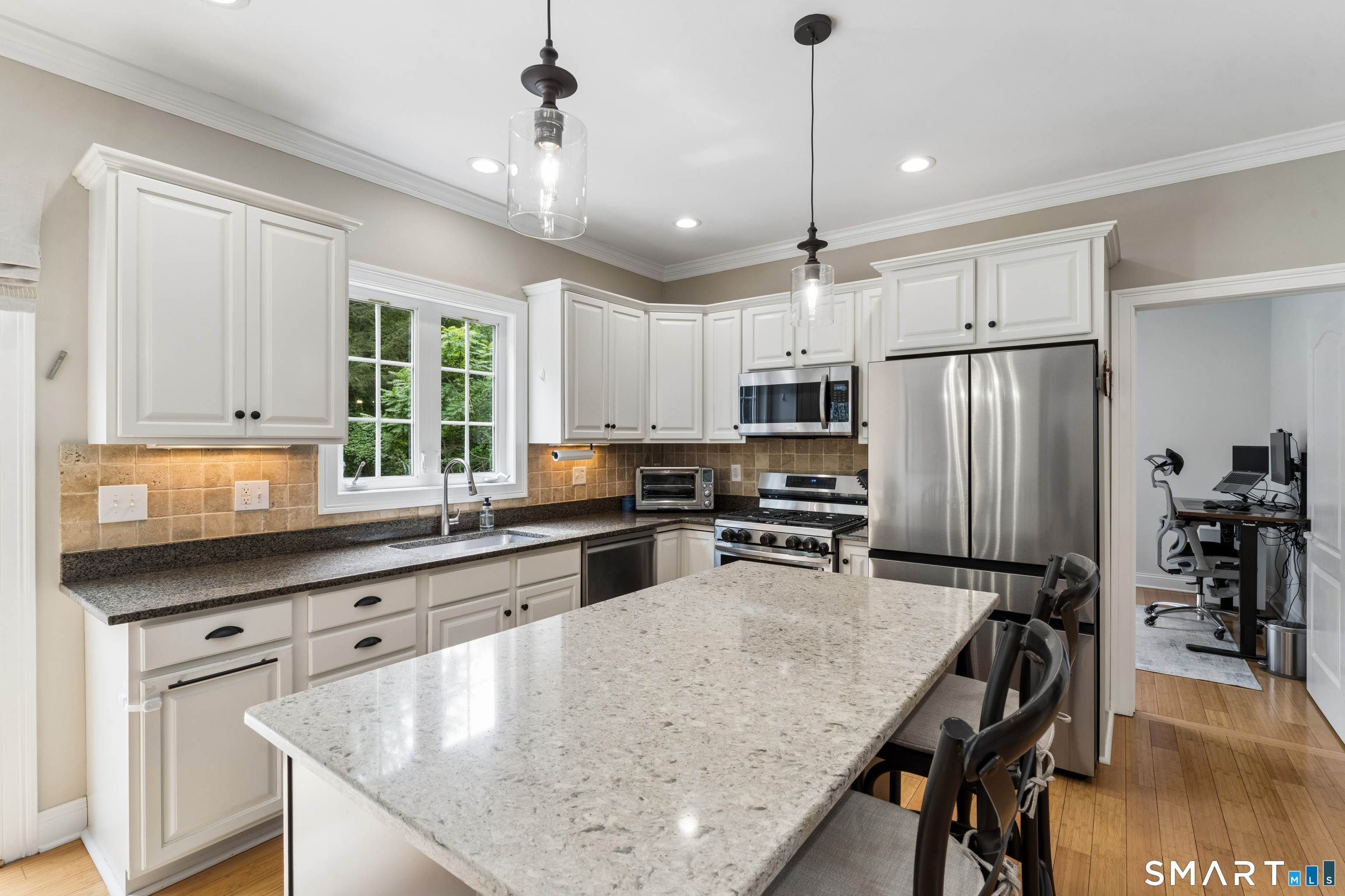 10 Pearl Street Newtown CT 06482