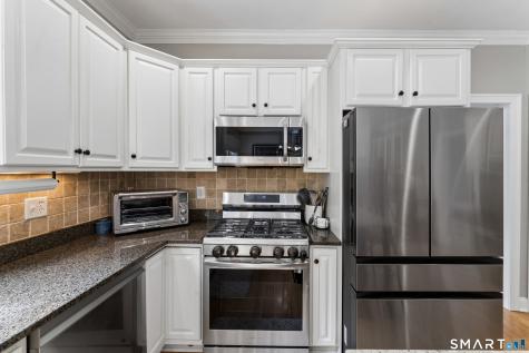 10 Pearl Street Newtown CT 06482
