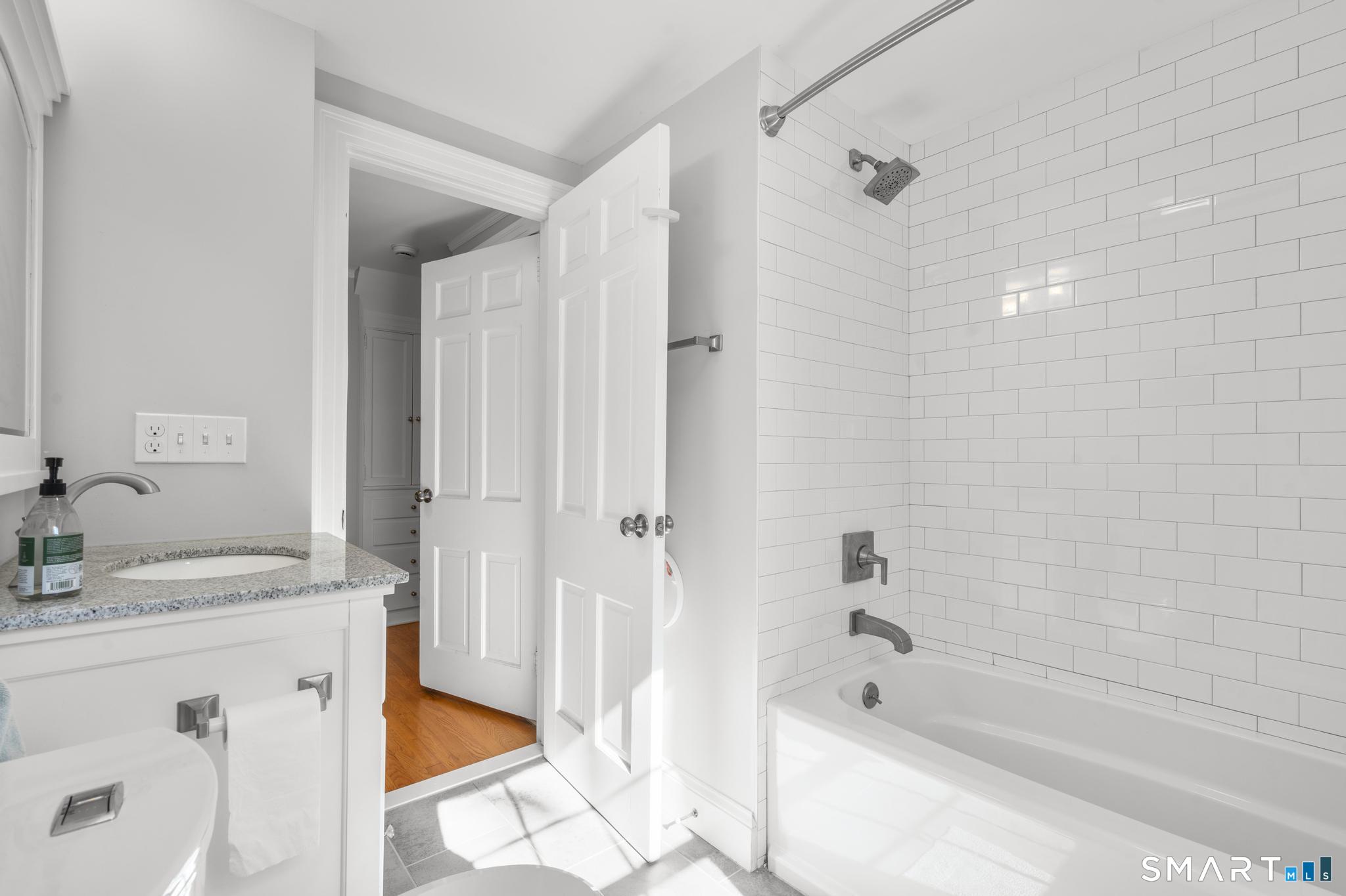 154 Clifton Avenue West Hartford CT 06107