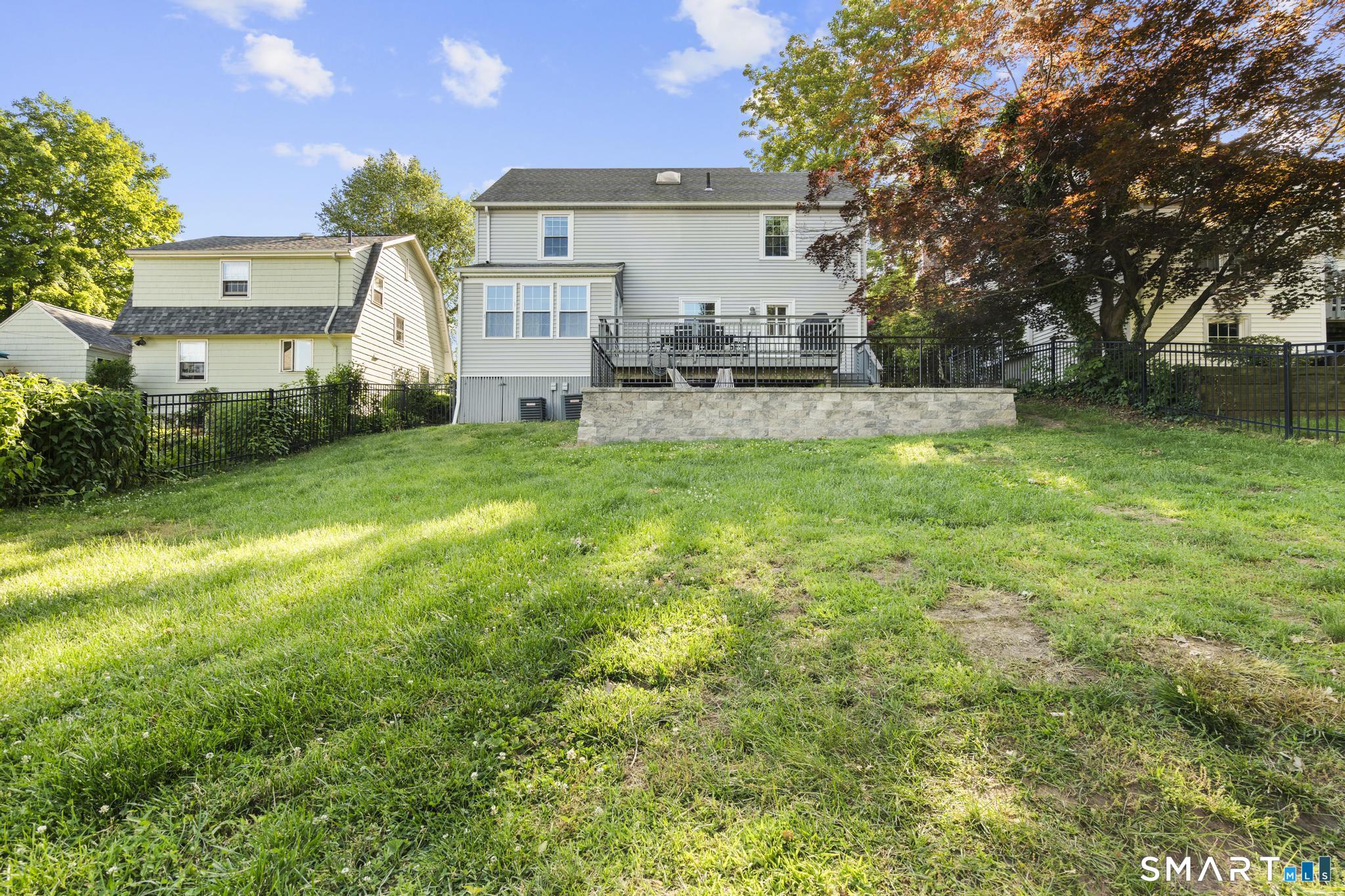 154 Clifton Avenue West Hartford CT 06107
