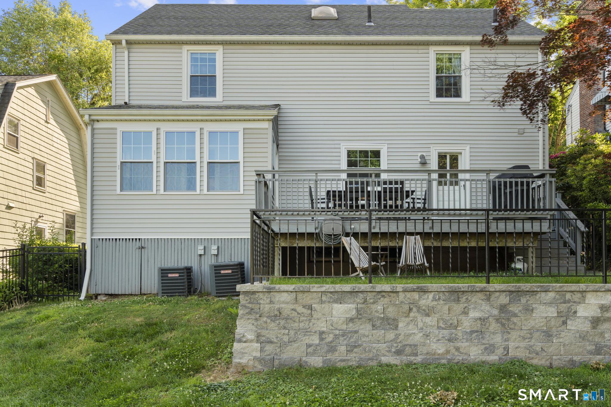 154 Clifton Avenue West Hartford CT 06107