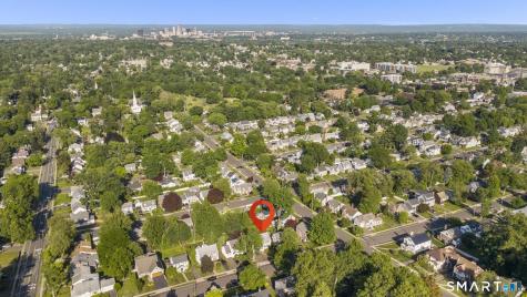 154 Clifton Avenue West Hartford CT 06107