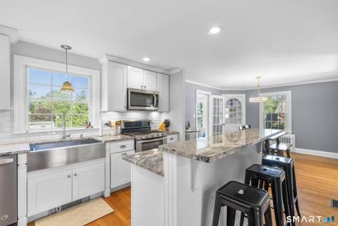 154 Clifton Avenue West Hartford CT 06107