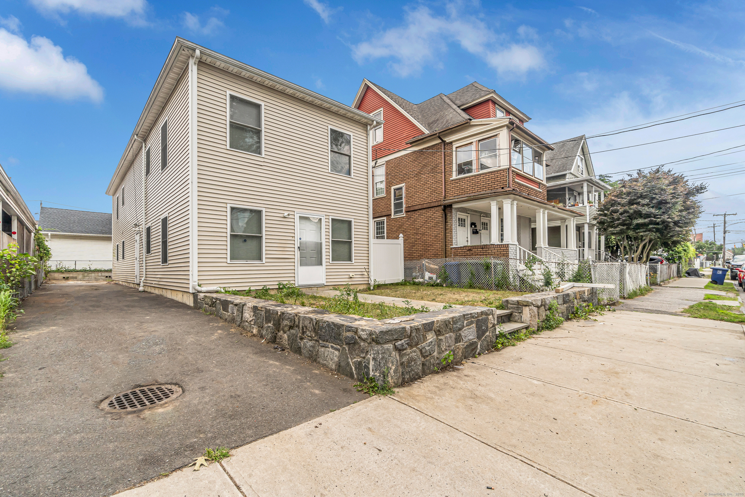 196 5TH Street Bridgeport CT 06607