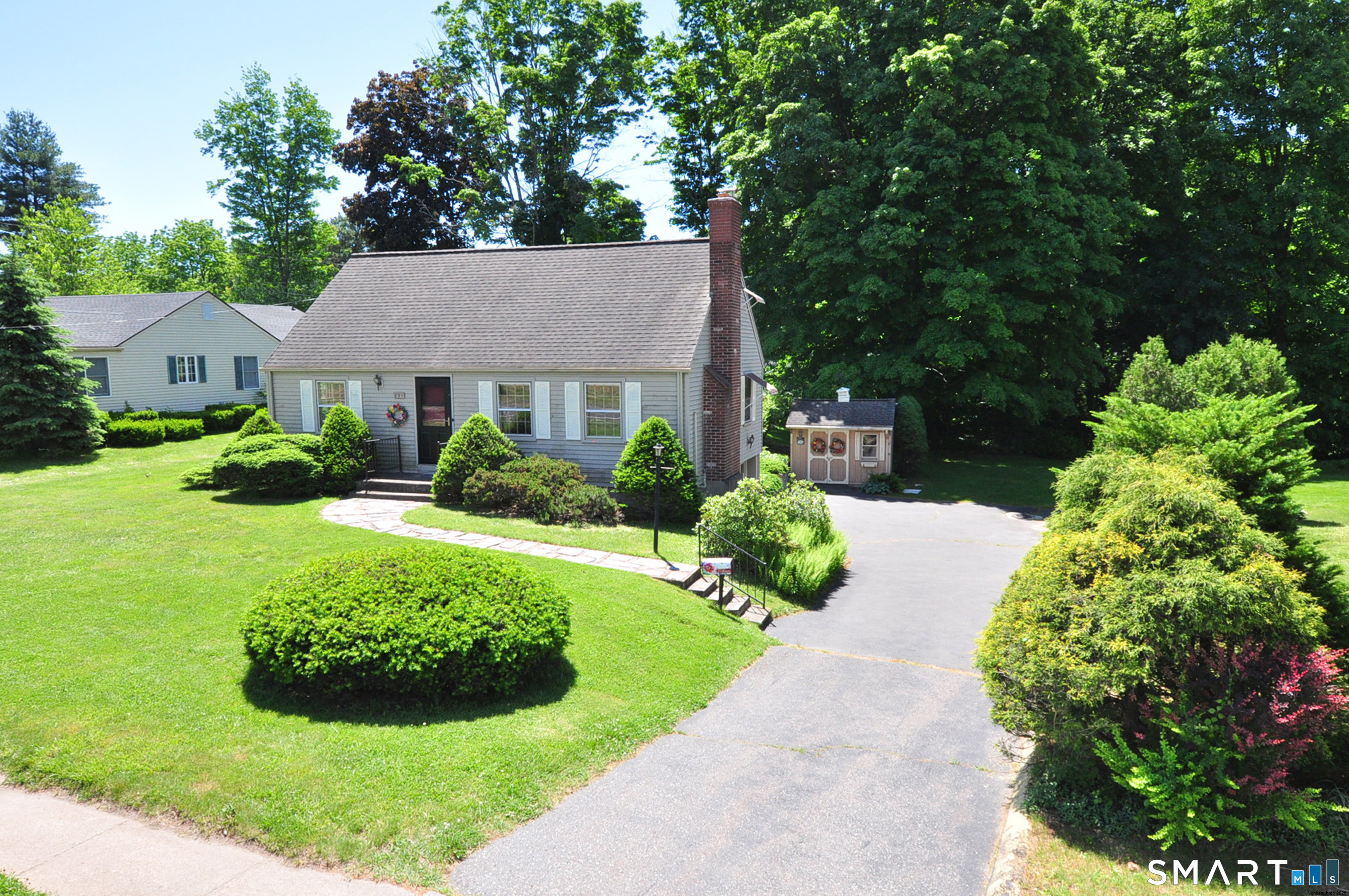 291 Bloomfield Avenue Windsor CT 06095