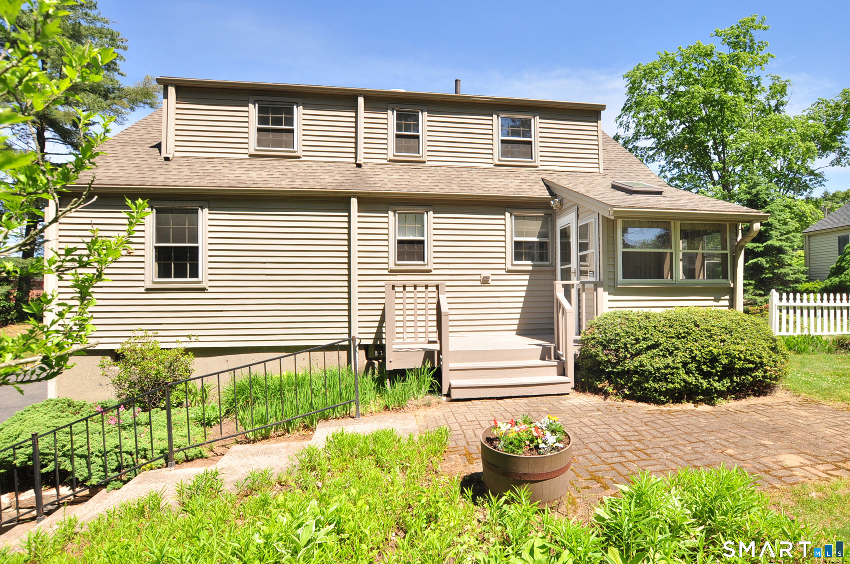 291 Bloomfield Avenue Windsor CT 06095