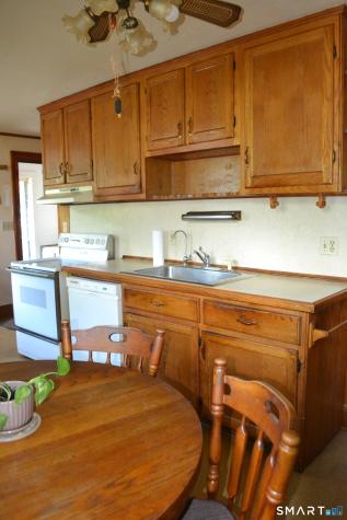284 Deerfield Road Windsor CT 06095