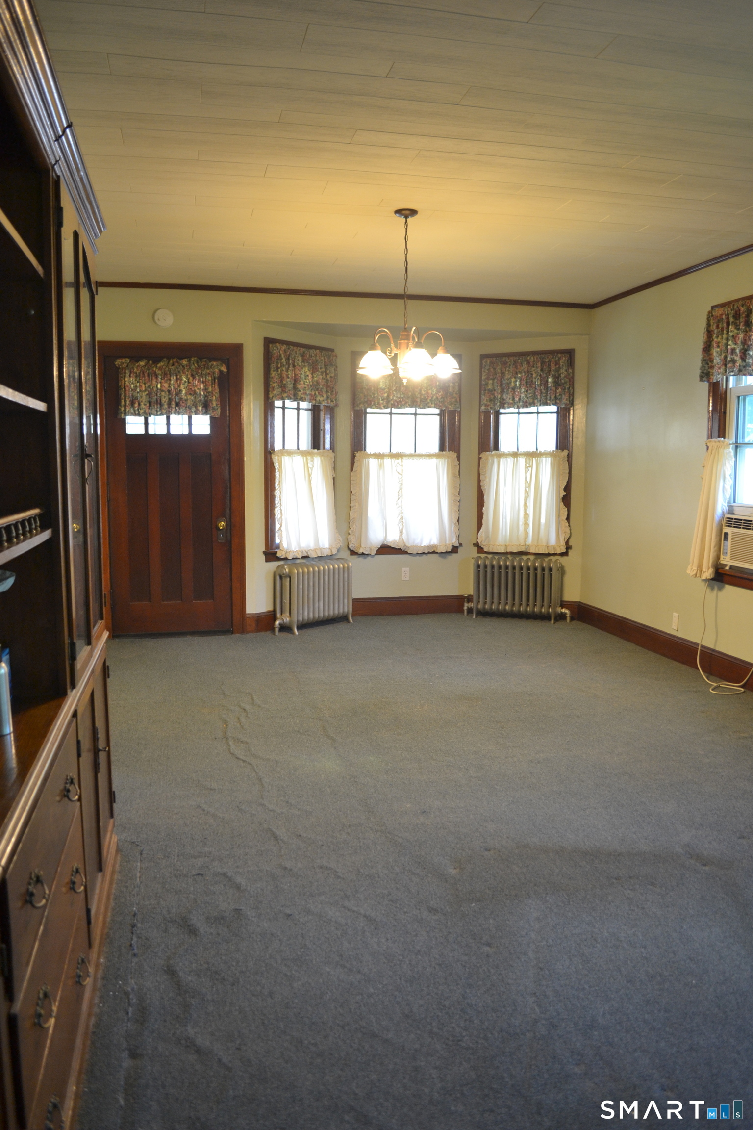 284 Deerfield Road Windsor CT 06095