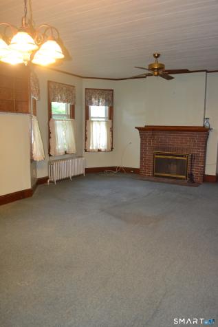 284 Deerfield Road Windsor CT 06095