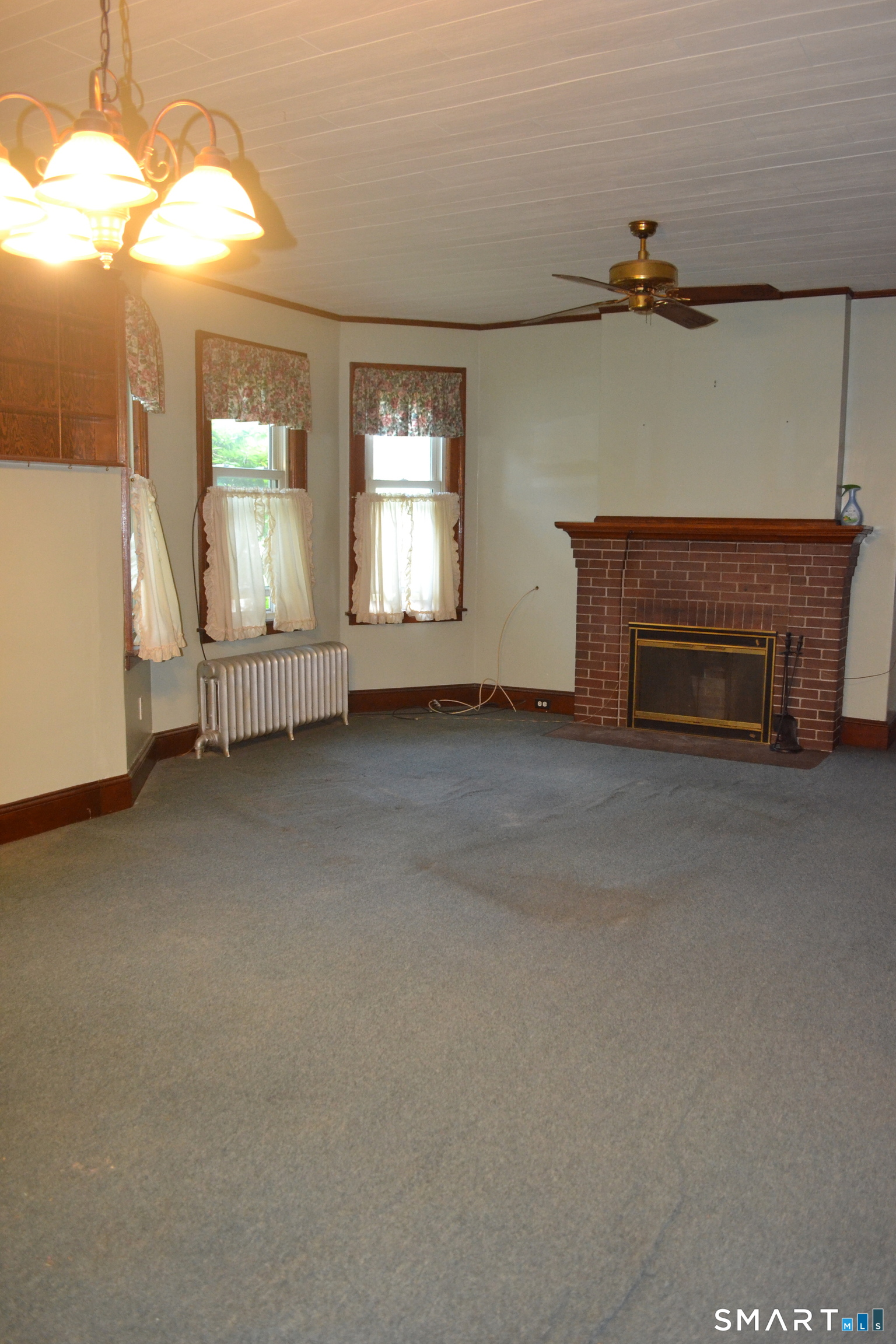 284 Deerfield Road Windsor CT 06095