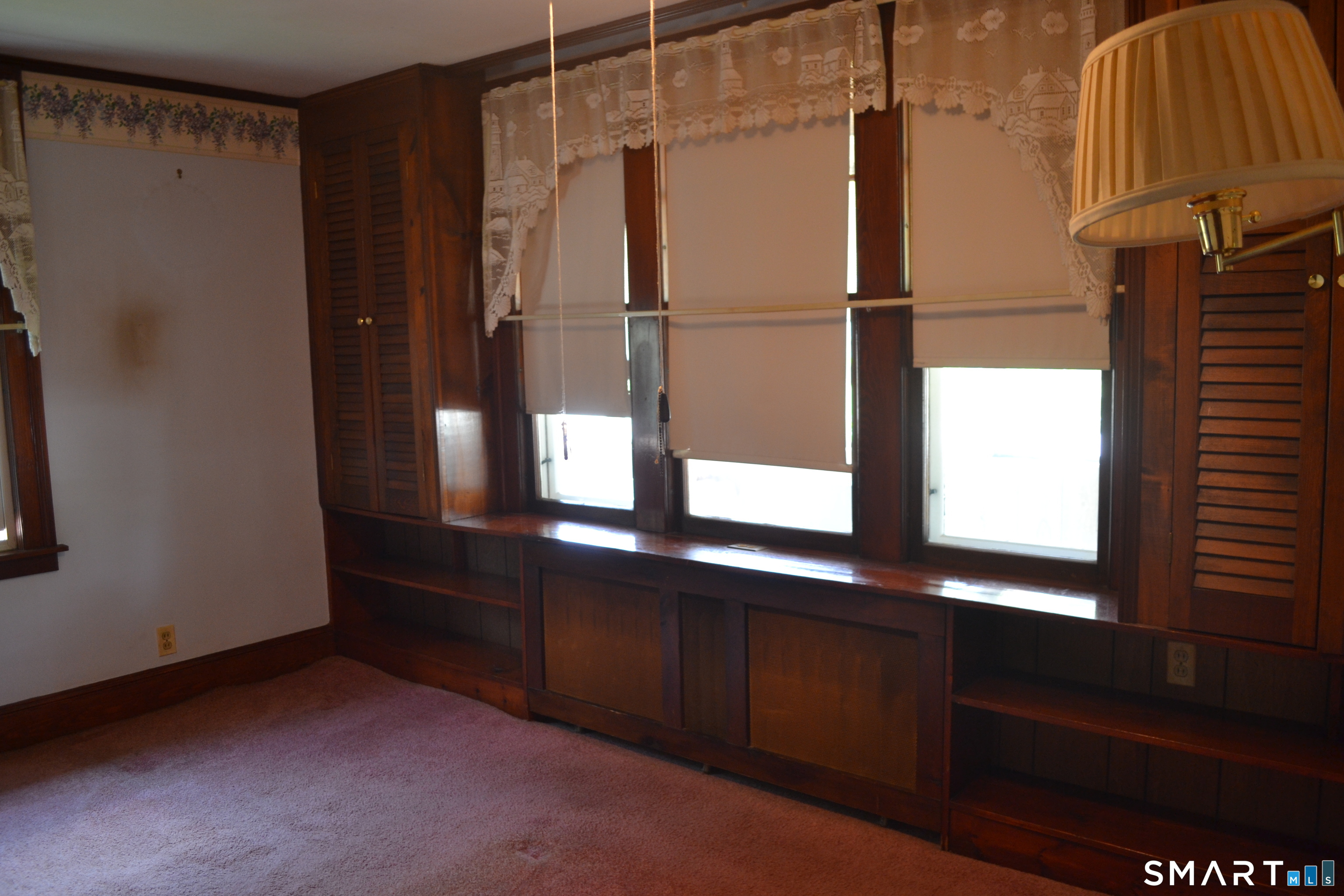 284 Deerfield Road Windsor CT 06095