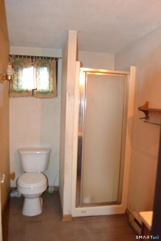 284 Deerfield Road Windsor CT 06095
