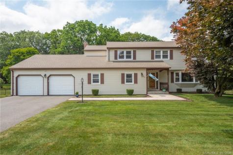 210 Holcomb Street Simsbury CT 06070