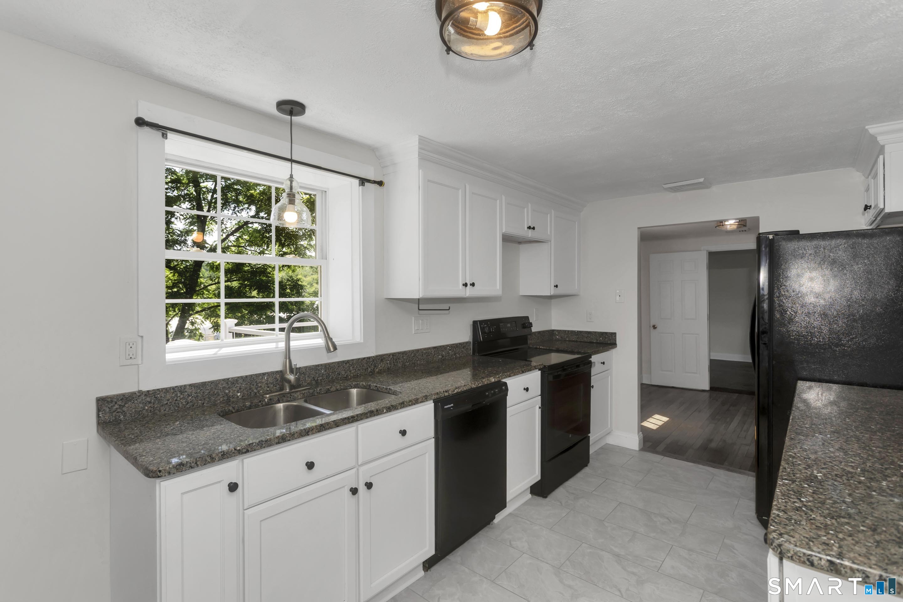 17 Congamond Road Southwick MA 01077